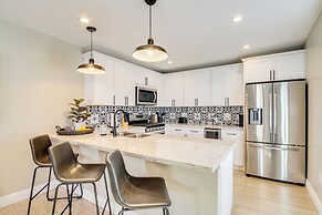 1 Mi to Beach: Newly Renovated Gulfport Gem!