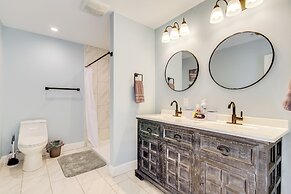 1 Mi to Beach: Newly Renovated Gulfport Gem!