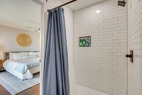 Dock & Fire Pit: Lakefront Gun Barrel City Getaway