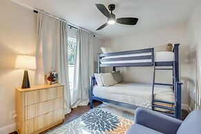 Dock & Fire Pit: Lakefront Gun Barrel City Getaway