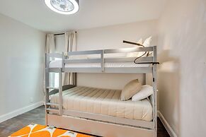 Dock & Fire Pit: Lakefront Gun Barrel City Getaway