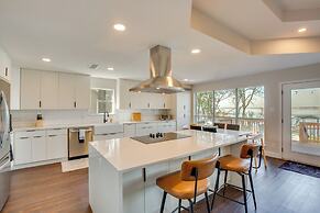 Dock & Fire Pit: Lakefront Gun Barrel City Getaway