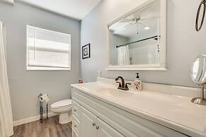 4 Mi to Historic Dtwn Venice: Home w/ Heated Pool!