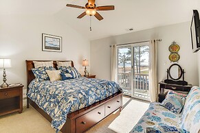 Walk to Beach: Home w/ Pool Access in White Stone