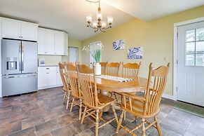 Shawano Lake House w/ Boat Dock, Kayaks, & Grill!
