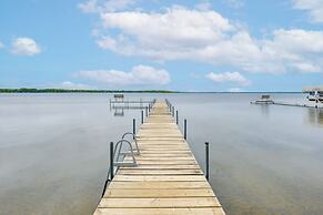 Shawano Lake House w/ Boat Dock, Kayaks, & Grill!