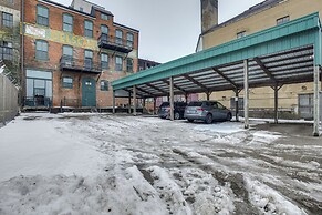 < 1 Mi to Wittenberg: Eclectic Loft w/ Parking!