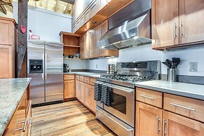 < 1 Mi to Wittenberg: Eclectic Loft w/ Parking!