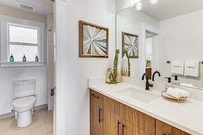 Private Hot Tub & Patio: Spacious Cle Elum Home