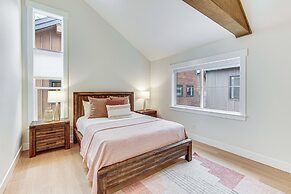 Private Hot Tub & Patio: Spacious Cle Elum Home