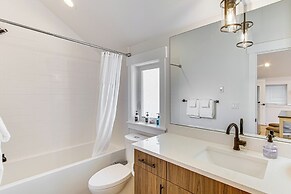 Private Hot Tub & Patio: Spacious Cle Elum Home