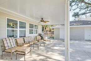 Private Patio & Hot Tub: Bayside Home in Pace!