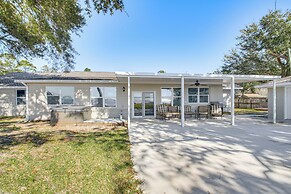 Private Patio & Hot Tub: Bayside Home in Pace!