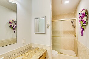 Private Patio & Hot Tub: Bayside Home in Pace!