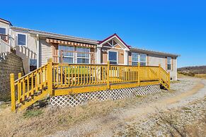 Near Hiking: Midway Home w/ Mtn Views & Deck