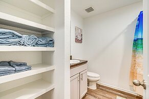 2 Mi to Palms Marina: Family Home w/ Fenced Yard!