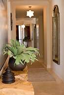 Seabreeze 8 - Luxury 4-bedroom on Seven Mile Beach