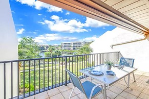 Charming 2BR Lagoon-view Steps To Siesta Key Beach