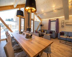 Attractive Chalet on the Slopes