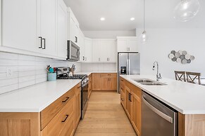 Villa #17 At Bloomington Country Club 4 Bedroom Townhouse