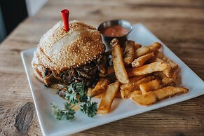 Villa #22 At Bloomington Country Club - Fairway To Heaven 3 Bedroom Co