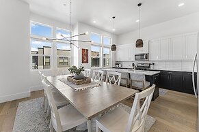 Villa #22 At Bloomington Country Club - Fairway To Heaven 3 Bedroom Co