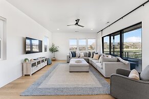 Villa #22 At Bloomington Country Club - Fairway To Heaven 3 Bedroom Co