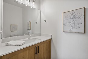 Villa #38 At Bloomington Country Club - Aaa Gateway 4 Bedroom Townhous