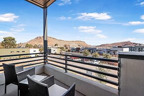 Villa #38 At Bloomington Country Club - Aaa Gateway 4 Bedroom Townhous