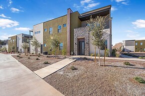 Villa #38 At Bloomington Country Club - Aaa Gateway 4 Bedroom Townhous