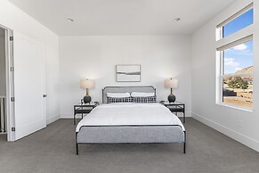 Villa #38 At Bloomington Country Club - Aaa Gateway 4 Bedroom Townhous