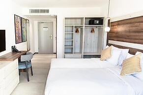 CA Sand Dune Hotel