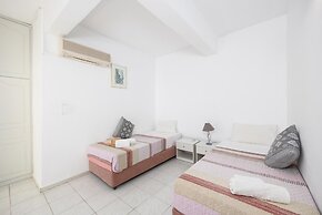 Nissaki Sea View Hotel