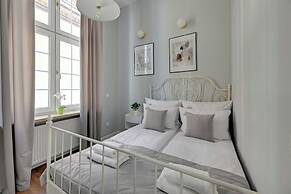 Old Town Mariacka by Downtown Apartments