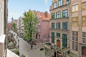 Old Town Mariacka by Downtown Apartments