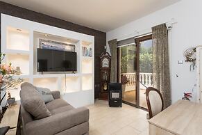 Villa Beach Heaven in Pomos