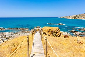 Villa Beach Heaven in Pomos