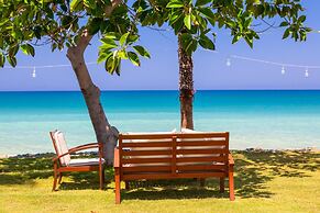 Villa Beach Heaven in Pomos