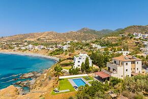 Villa Beach Heaven in Pomos