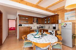 Villa Beach Heaven in Pomos