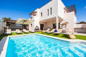 Las Caletas in Teguise