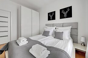 Seaside Gdańsk Letnica by Downtown Apartments