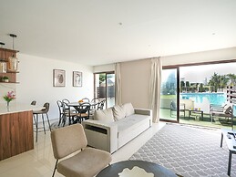 Aqua House Valentino