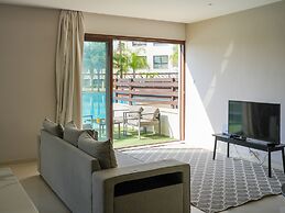 Aqua House Valentino