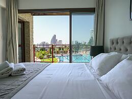 Aqua House Valentino