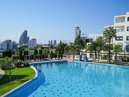 Aqua House Valentino