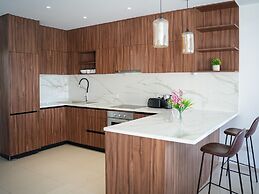 Aqua House Valentino