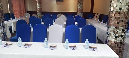 Super Paradise Hotel