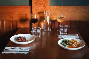 The Highwayman Hotel