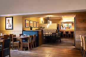 The Highwayman Hotel